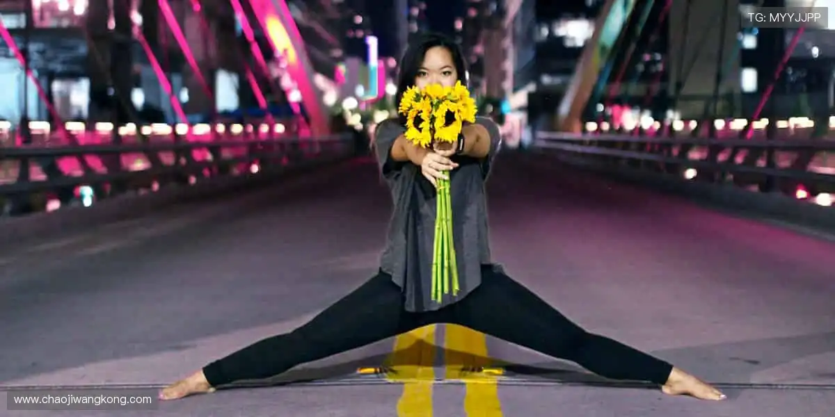 🎮 虚拟看台,弹幕狂欢,